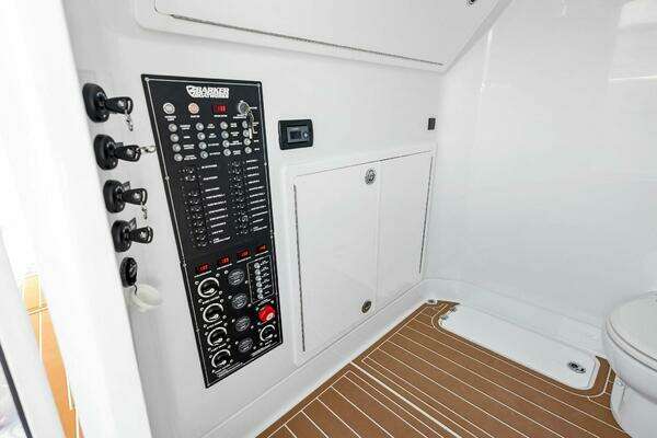 Barker Boatworks 40 HPC Yacht For Sale