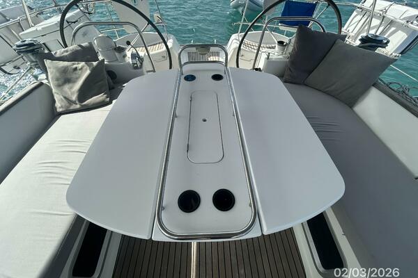 54' Jeanneau cockpit table