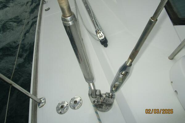 54' Jeanneau standing rigging2