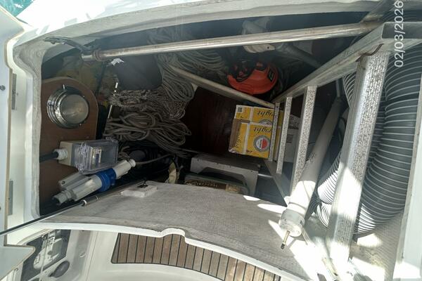 54' Jeanneau starboard lazarette