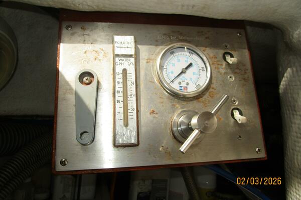 54' Jeanneau watermaker