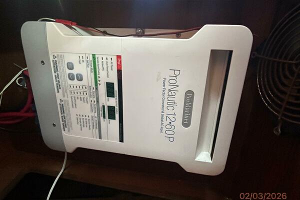 54' Jeanneau battery charger