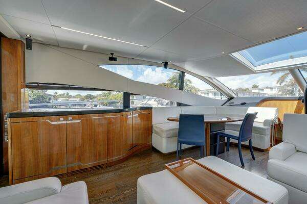 Sunseeker 68 Sport Yacht Yacht For Sale
