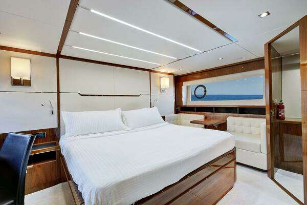 Sunseeker 68 Sport Yacht Yacht For Sale