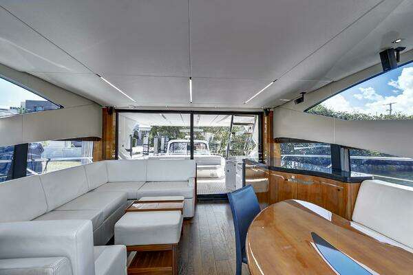 Sunseeker 68 Sport Yacht Yacht For Sale