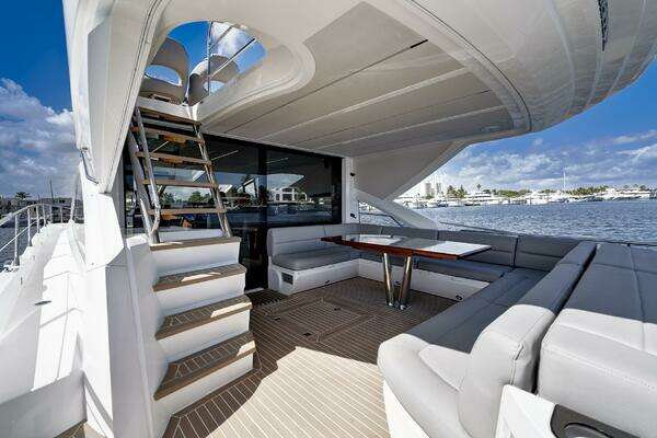 Sunseeker 68 Sport Yacht Yacht For Sale
