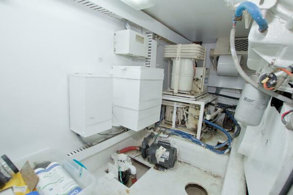 Beach House III 53ft Viking Yacht For Sale