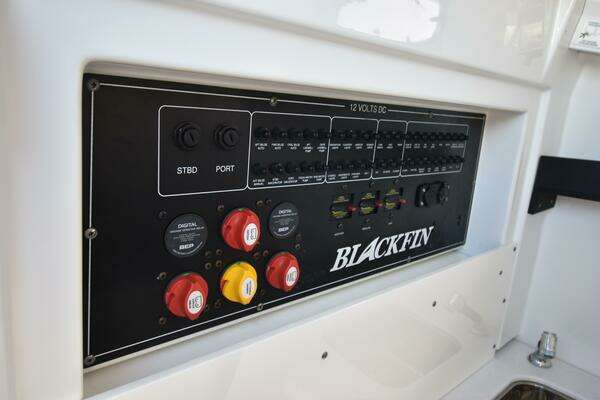 2021 Blackfin 33