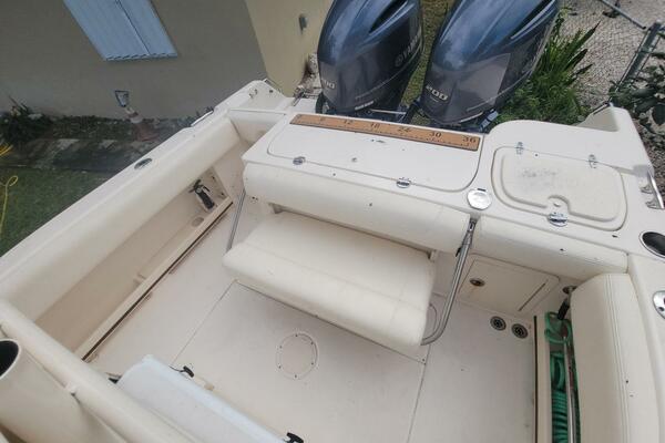 25ft Grady White Yacht For Sale