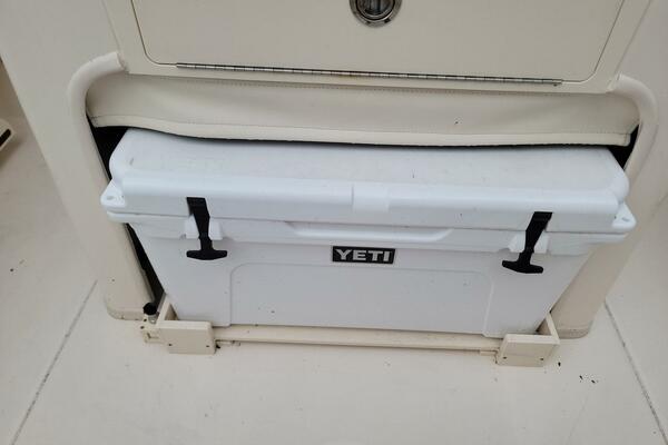 25ft Grady White Yacht For Sale