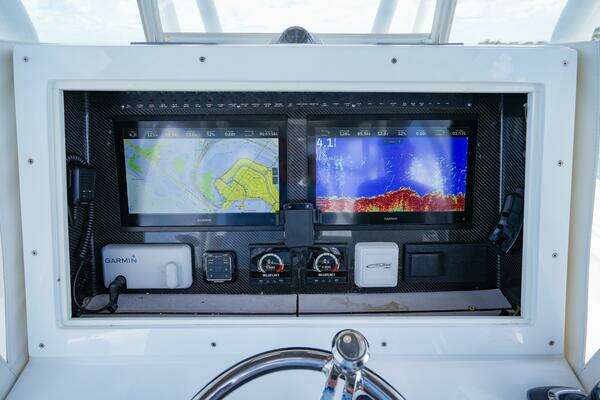 SeaHunter 31 Tournament Yacht For Sale