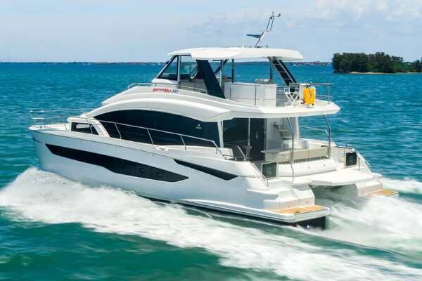 54ft Aquila Yacht For Sale