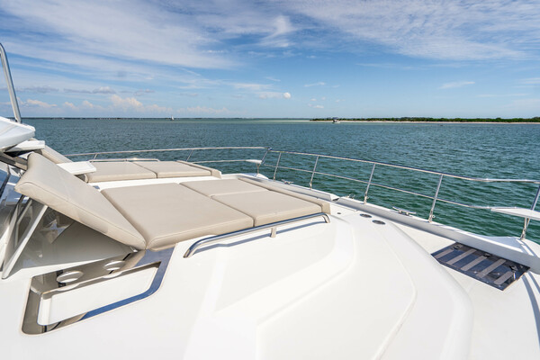 54ft Aquila Yacht For Sale