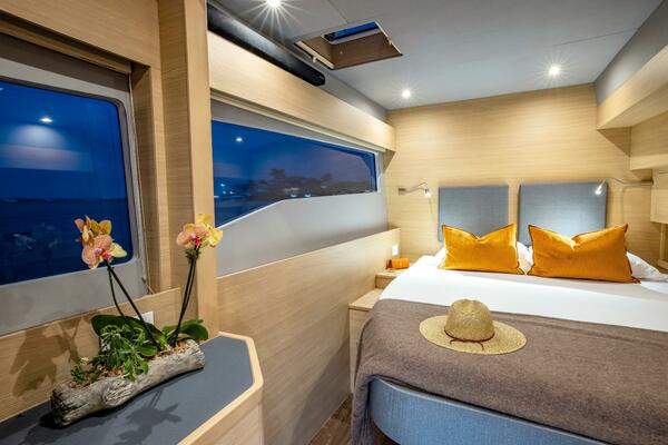 54ft Aquila Yacht For Sale