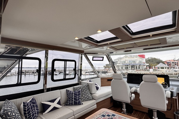 54ft Aquila Yacht For Sale