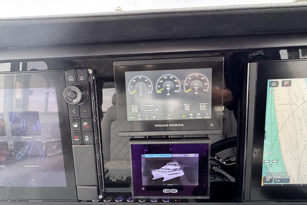 54ft Aquila Yacht For Sale