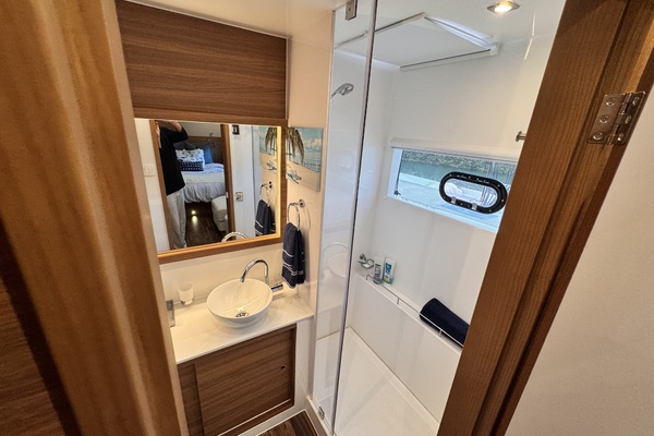 54ft Aquila Yacht For Sale