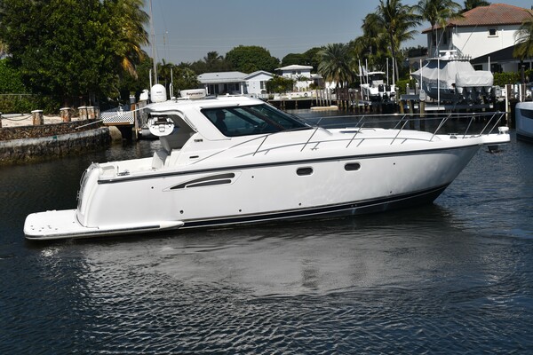 2006 Tiara Yachts 36