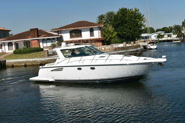 Tiara Yachts  Yacht For Sale