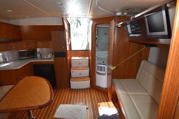 Tiara Yachts  Yacht For Sale