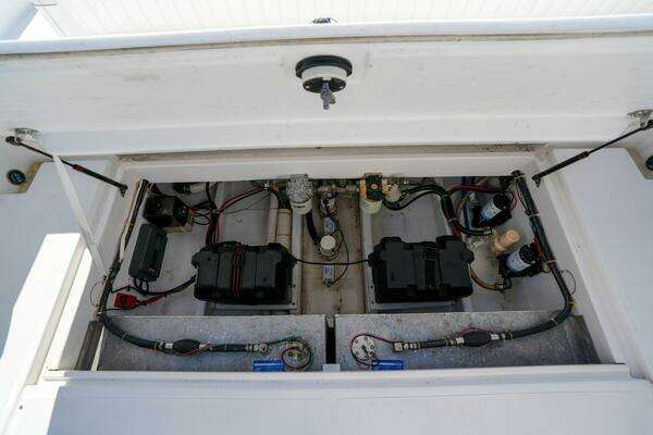 Photo of the 2002 Stamas 270 Tarpon "J ROSE II"