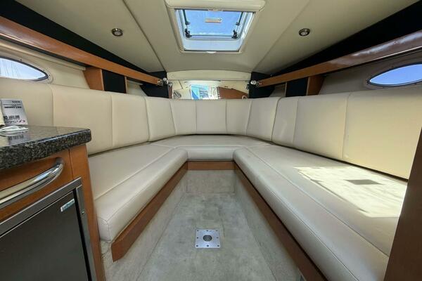 Amy s Wine House 25ft Chaparral Yacht For Sale