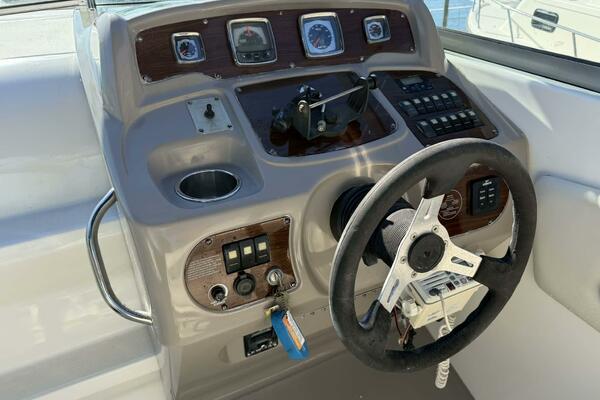 Amy s Wine House 25ft Chaparral Yacht For Sale