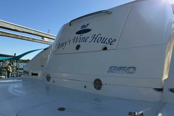 Amy s Wine House 25ft Chaparral Yacht For Sale