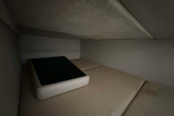 Amy s Wine House 25ft Chaparral Yacht For Sale