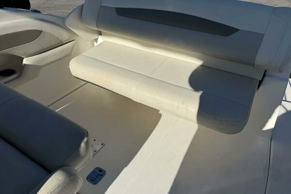 Amy s Wine House 25ft Chaparral Yacht For Sale