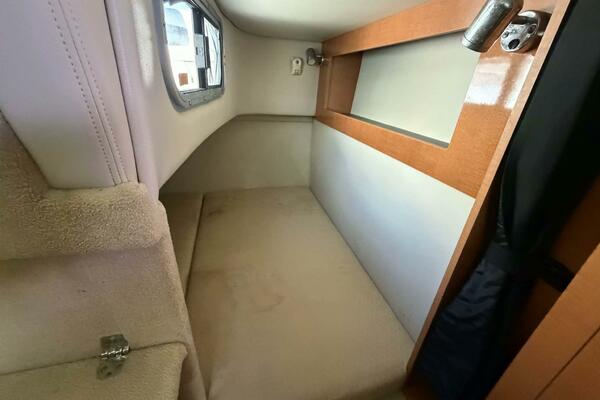 Amy s Wine House 25ft Chaparral Yacht For Sale