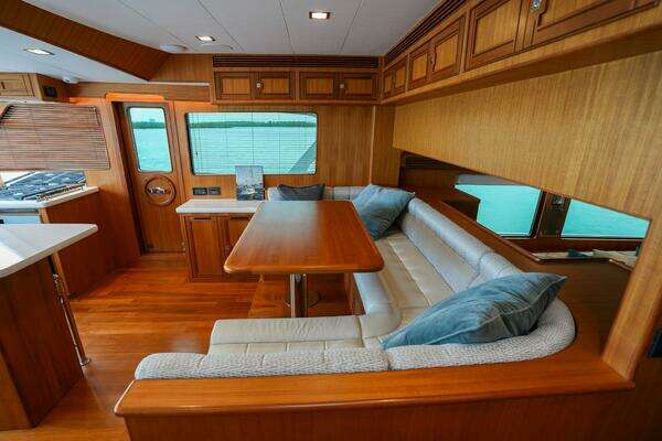 Marlow Explorer 62E-CB Yacht For Sale