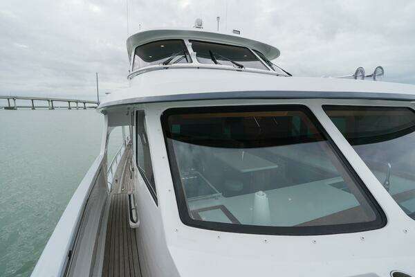 Marlow Explorer 62E-CB Yacht For Sale