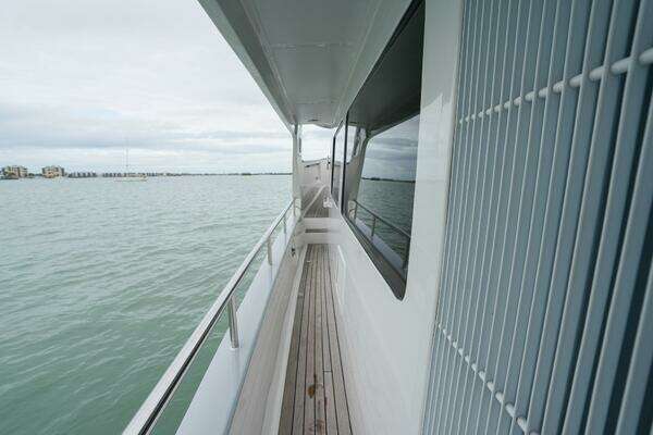 Marlow Explorer 62E-CB Yacht For Sale