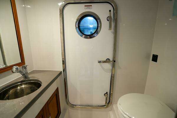 Marlow Explorer 62E-CB Yacht For Sale