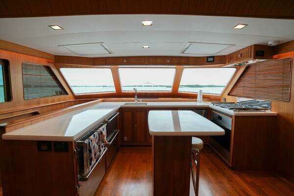 Marlow Explorer 62E-CB Yacht For Sale