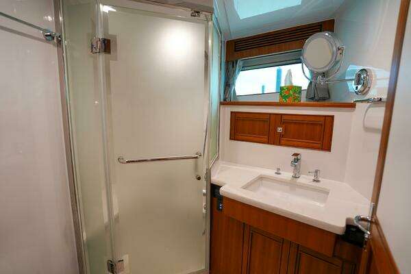 Marlow Explorer 62E-CB Yacht For Sale