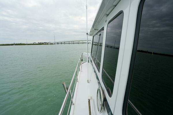 Marlow Explorer 62E-CB Yacht For Sale