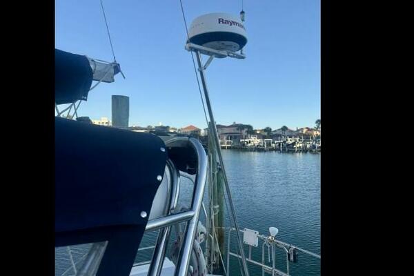 Escapade II 42ft Hunter Yacht For Sale