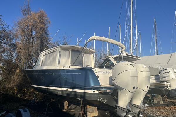 35ft MJM Yacht For Sale