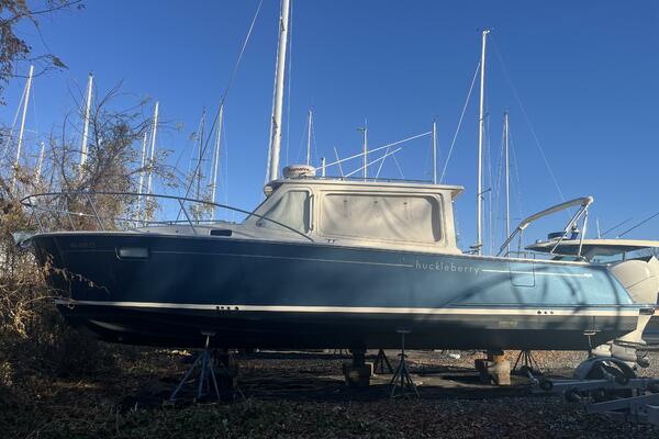 35ft MJM Yacht For Sale