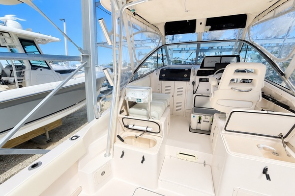 Fishaholics 30ft Grady White Yacht For Sale
