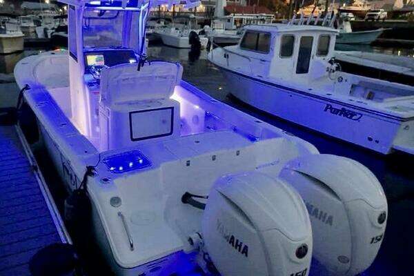 2024 Sea Hunt 25
