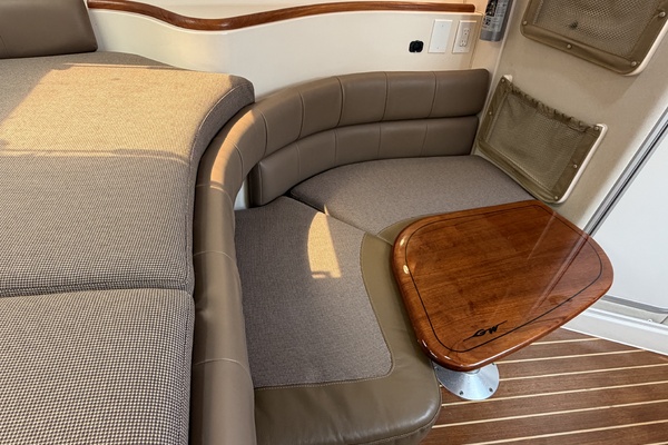 2004 Grady White Express 330 33ft Grady White Yacht For Sale