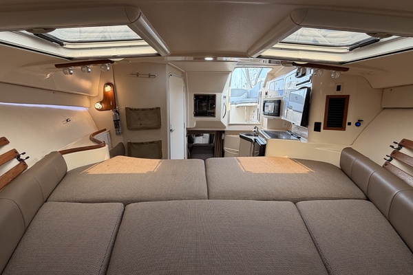 2004 Grady White Express 330 33ft Grady White Yacht For Sale