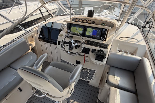 2004 Grady White Express 330 33ft Grady White Yacht For Sale