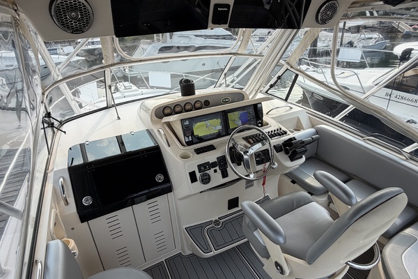 2004 Grady White Express 330 33ft Grady White Yacht For Sale