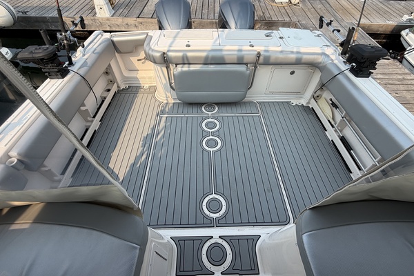 2004 Grady White Express 330 33ft Grady White Yacht For Sale