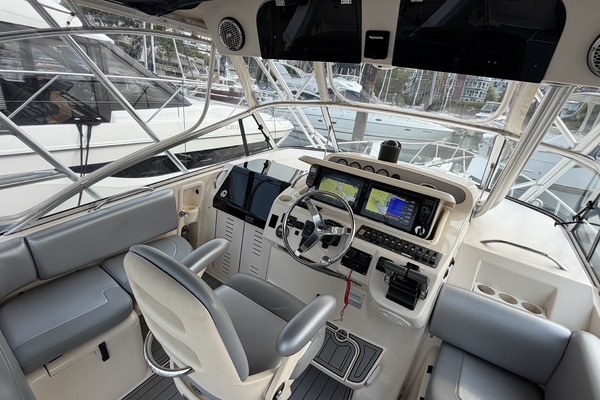 2004 Grady White Express 330 33ft Grady White Yacht For Sale