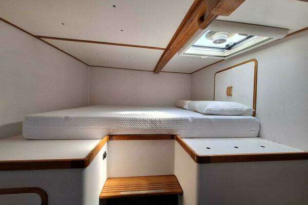 Custom Brady 12.5 Yacht For Sale